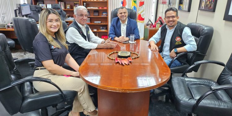 Maskate faz visita de cortesia ao MPAM