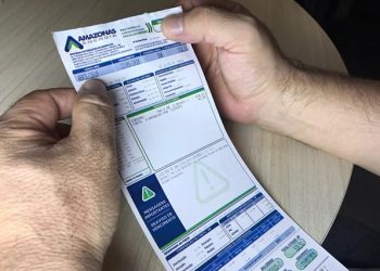 O bolso que lute: conta de luz fica mais cara a partir desta segunda-feira (1°), avisa Aneel