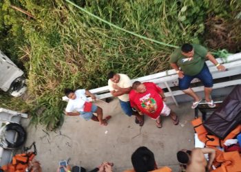 Embarcação de Parintins com destino a Manaus fica à deriva no Rio Amazonas; veja o vídeo