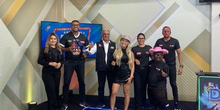 Feliz e empolgado: Palco do programa “Papai Ganha Tudo” é sucesso com Kelly Mel