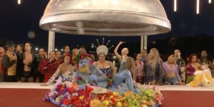 Santa Ceia representada por drags na abertura dos Jogos Olímpicos gera polêmica