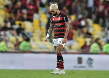 Flamengo decepciona, perde para o Fortaleza e deixa a liderança do Brasileirão escapar