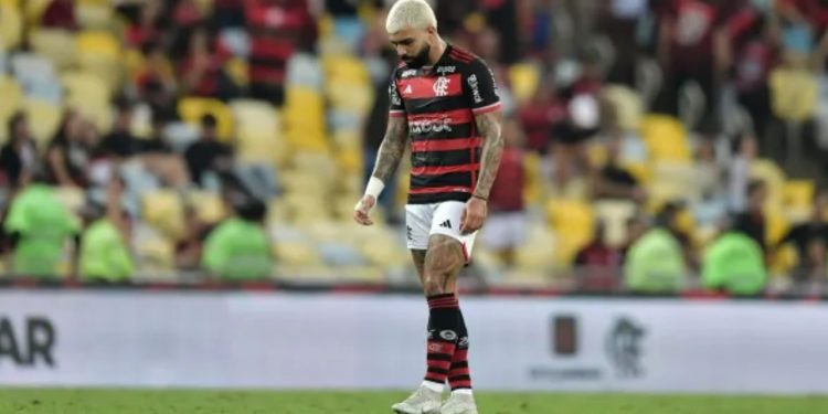Flamengo decepciona, perde para o Fortaleza e deixa a liderança do Brasileirão escapar