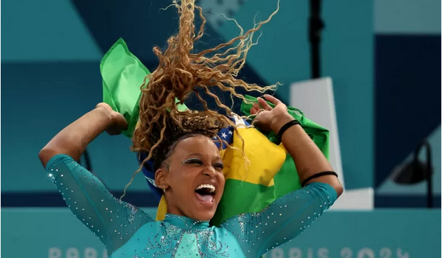 Aconteceu o que um país inteiro sonhava e o que Rebeca Andrade merecia. A maior atleta olímpica brasileira. Rebeca