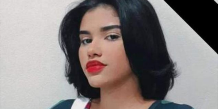 Márcia Costa de Lima, que é mãe de Geovana Costa Martins, 20, a babá encontrada morta no Tarumã, recebeu. Mãe