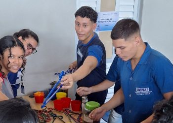 Alunos de escolas públicas e privadas conheceram nesta quinta-feira, 8, os cursos de aprendizagem industrial. Alunos