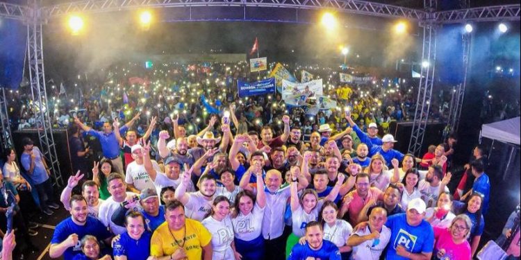 Juntos e misturados – Interior esquece ideologias e junta esquerda e direita no mesmo palanque