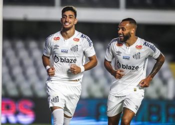 Santos chega a 10 jogos invicto após vencer Paysandu