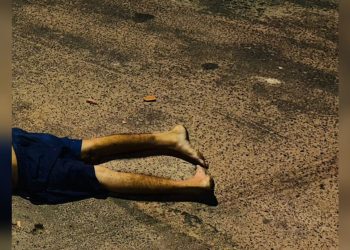 CENA IMPACTANTE – Vítima tem cabeça esmagada com pedradas e pauladas em Manaus