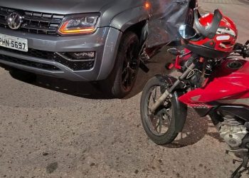 Acidente mata motociclista e passageira fica ferida na Torquato Tapajós