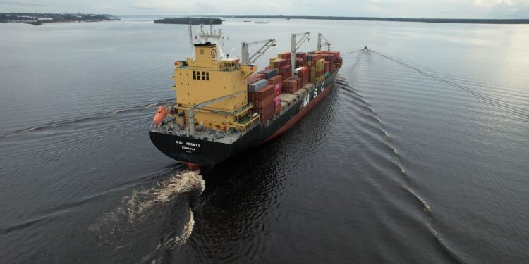 Manaus sedia o 1º Fórum Permanente de Segurança da Navegação nos rios da Amazônia Ocidental