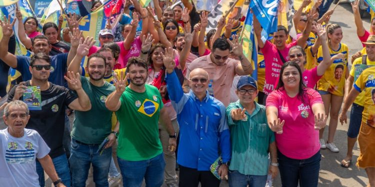 No Alvorada, Coronel Menezes ouve apelo da população por melhorias no transporte coletivo