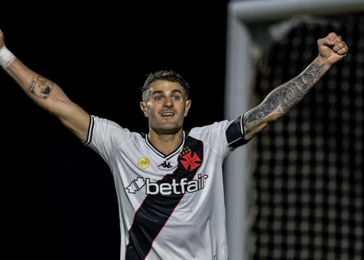 Vasco brilha no segundo tempo e vence o Athletico-PR de virada