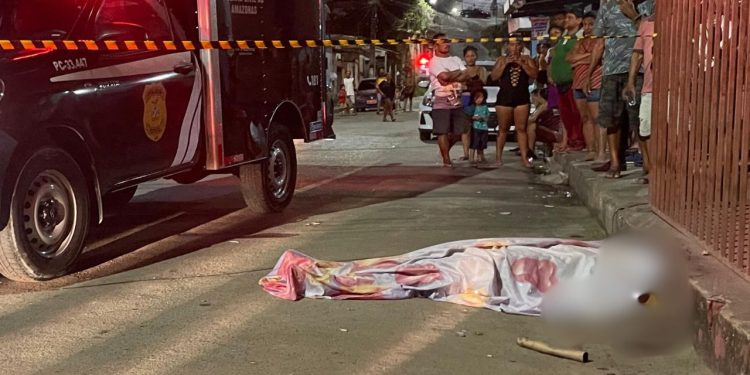 Morador do Monte das Oliveiras é executado por pistoleiros de moto durante carreata política