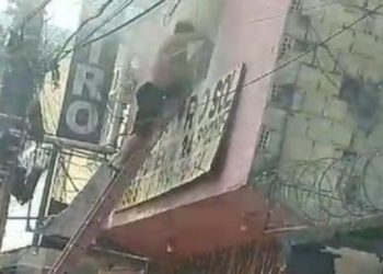 Segundo incêndio registrado em Manaus quase destrói funerária na Compensa