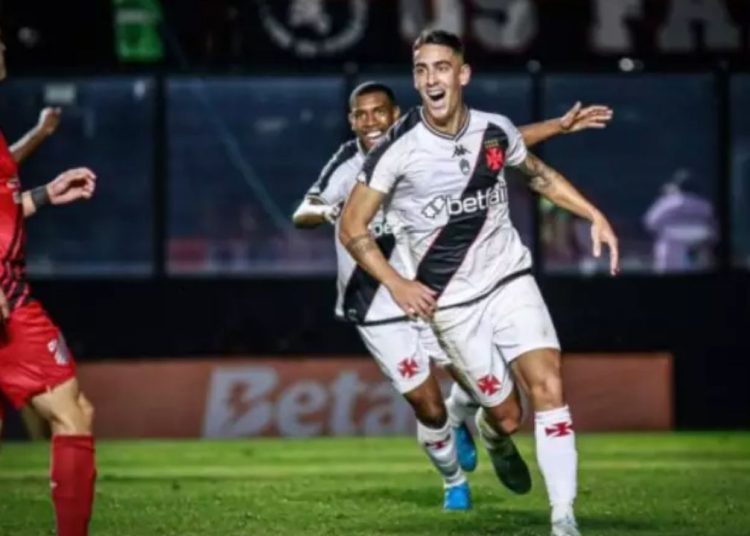 Vasco vira sobre o Athletico-PR e sai na frente na Copa do Brasil