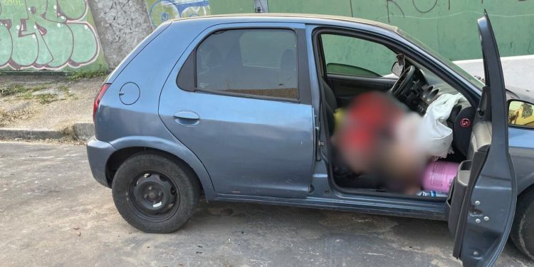 Com maconha no carro, homem é achado morto após bater em mureta no Centro