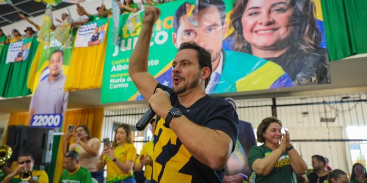 ’Agora é 22’ – Alberto Neto e Maria do Carmo e se preparam para vinda de Bolsonaro
