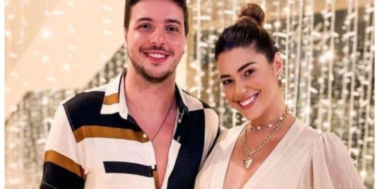 Vivian Amorim anuncia fim de noivado: ‘Nos desconectamos como casal’