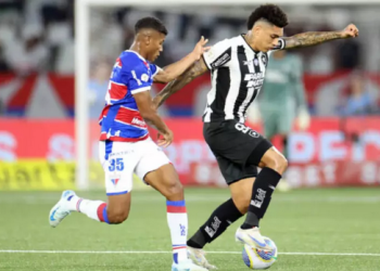 Botafogo passa pelo Fortaleza e retoma a liderança do Brasileirão