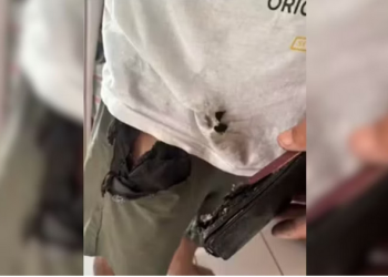 Vídeo: Celular $xplod# no bols* de homem que limpav% calçad¨