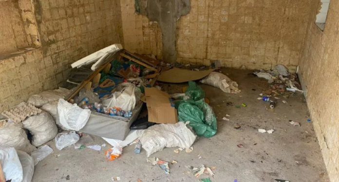 Corpo enrolado em saco é encontrado em garagem abandonada no Centro de Manaus