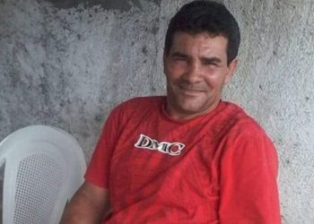 Pedreiro é achado morto a facadas em casa pela nora e o neto em Manaus