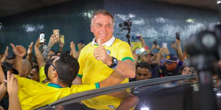 Vereador não faz p* nenhuma, disse Bolsonaro em seu discurso em Manaus