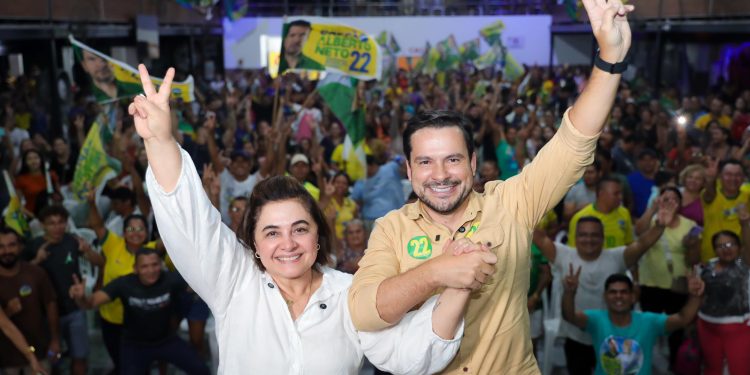 Vamos resgatar o orgulho e a esperança dos manauaras’, diz Capitão Alberto Neto em encontro com lideranças das zonas Norte e Leste