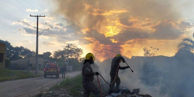 Em agosto, Corpo de Bombeiros atendeu mais de 320 ocorrências de incêndio em Manaus