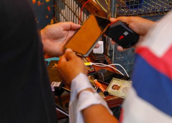 Operação RecuperaFone apreende mil celulares no Centro de Manaus