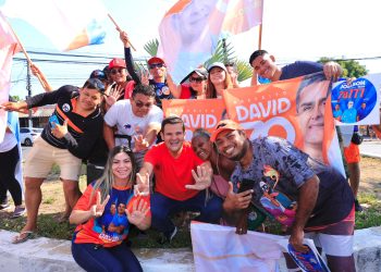Bandeiraço #David70 reúne centenas de apoiadores nas zonas Norte, Leste e Oeste