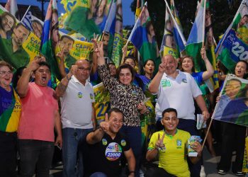 Maria do Carmo puxa equipes de rua e Alberto Neto atua pela democracia em Brasília