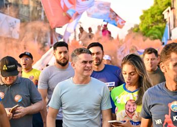 População do Jorge Teixeira vai às ruas para acompanhar caminhada de David Almeida