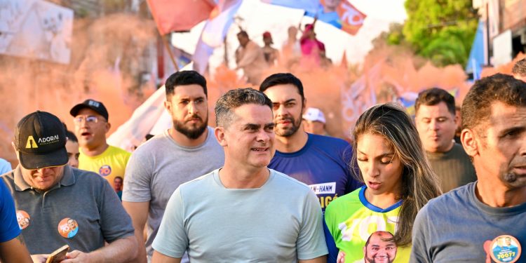 População do Jorge Teixeira vai às ruas para acompanhar caminhada de David Almeida