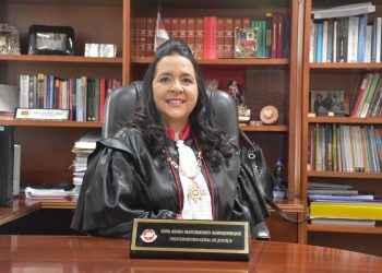 O mundo é todo delas: Promotora Leda Mara é nomeada procuradora-geral de Justiça do MPAM