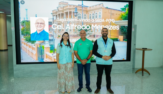 Coronel Menezes visita planta fabril da Samsung no PIM