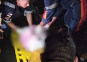 Acidente durante a chuva deixa mulher ferida na avenida das Flores