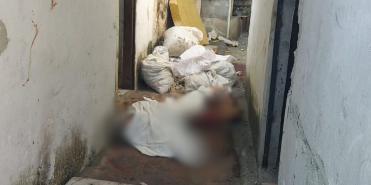 'Ceará' é achado morto a facadas dentro de prédio abandonado do Centro de Manaus; veja