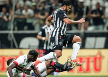 Atlético-MG segura resultado contra São Paulo e vai à semifinal