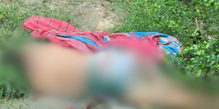 Trio invade casa, arrasta jovem até o quintal e o mata com oito tiros no Mauazinho