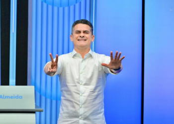 Saiu na Exame: David Almeida vence 2º turno com 53,8% dos votos válidos