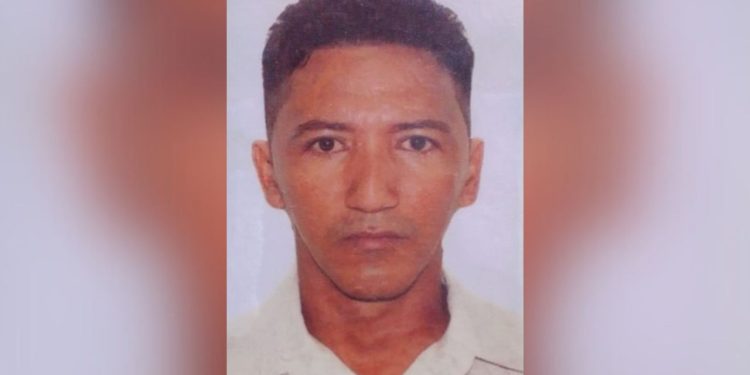 Homem é procurado por estupr4r a enteada dos 8 aos 10 anos dela no Amazonas