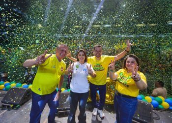 Bolsonaro e Michelle participam de grande evento em apoio ao Capitão Alberto Neto e Professora Maria do Carmo neste segundo turno