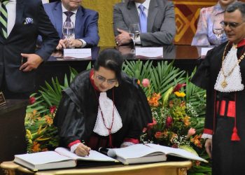 Posse Solene de Leda Mara Albuquerque como Procuradora-Geral de Justiça do Amazonas