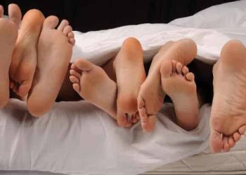 Gêmeas querem fazer trisal em “V”, da comunidade do Novo Remanso, em Itacoatiara