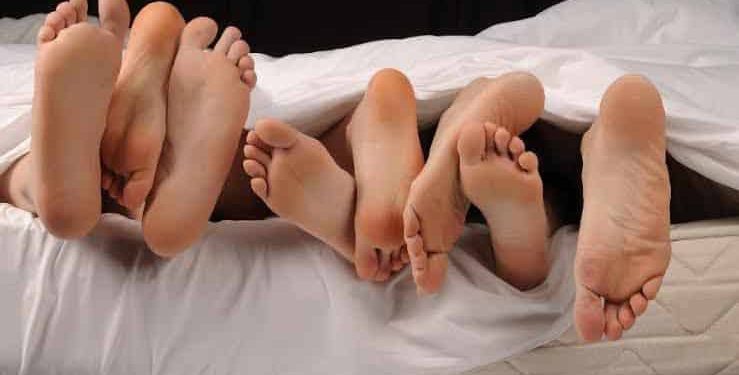 Gêmeas querem fazer trisal em “V”, da comunidade do Novo Remanso, em Itacoatiara