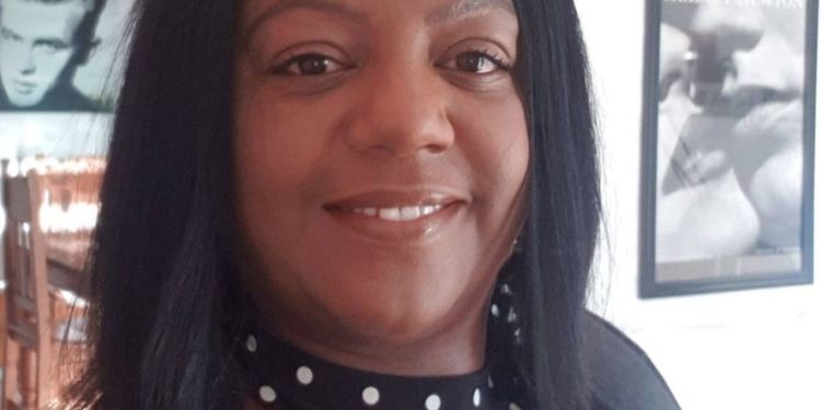 Morta após beber chá de Ayahuasca em retiro espiritual