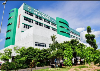 Cabo da PM é baleada durante tentativa de assalto no bairro São Francisco