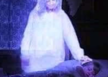 O fantasma de mamãe e o amor transcendente que ela tem por mim